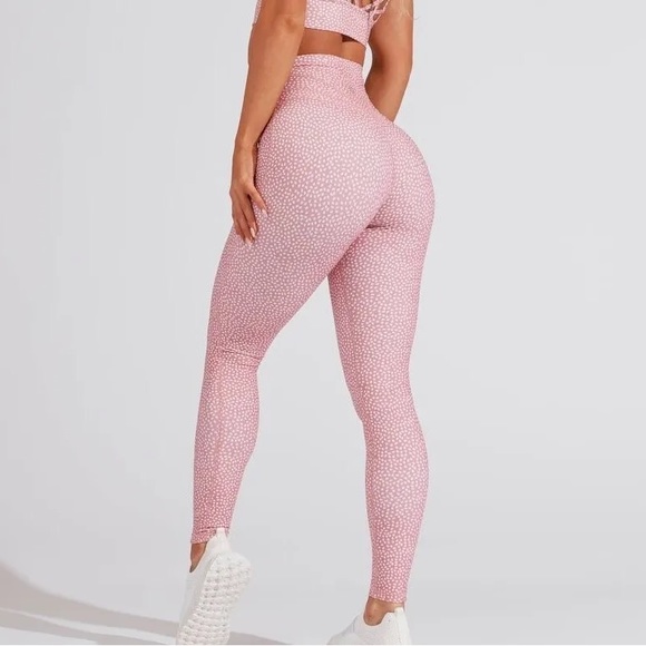 Buffbunny Bossy Print Leggings - Picture 5 of 5